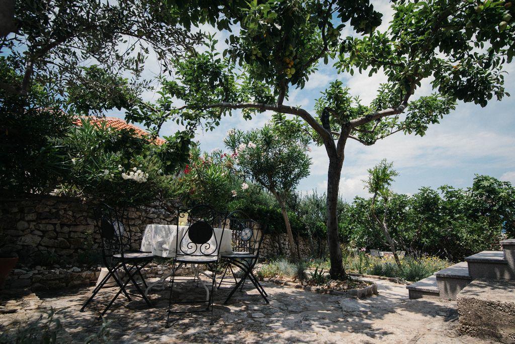 Apartments Mara Splitska Bagian luar foto